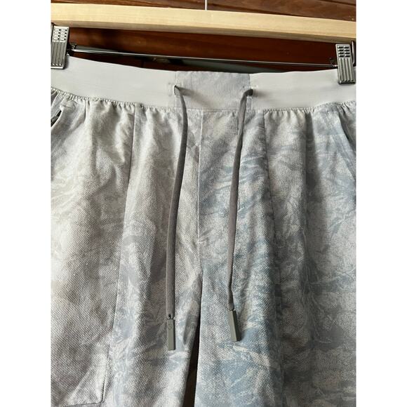 Lululemon Men's License to Train Linerless Short 7" Terrain Gradient White SZ S - Picture 7 of 11